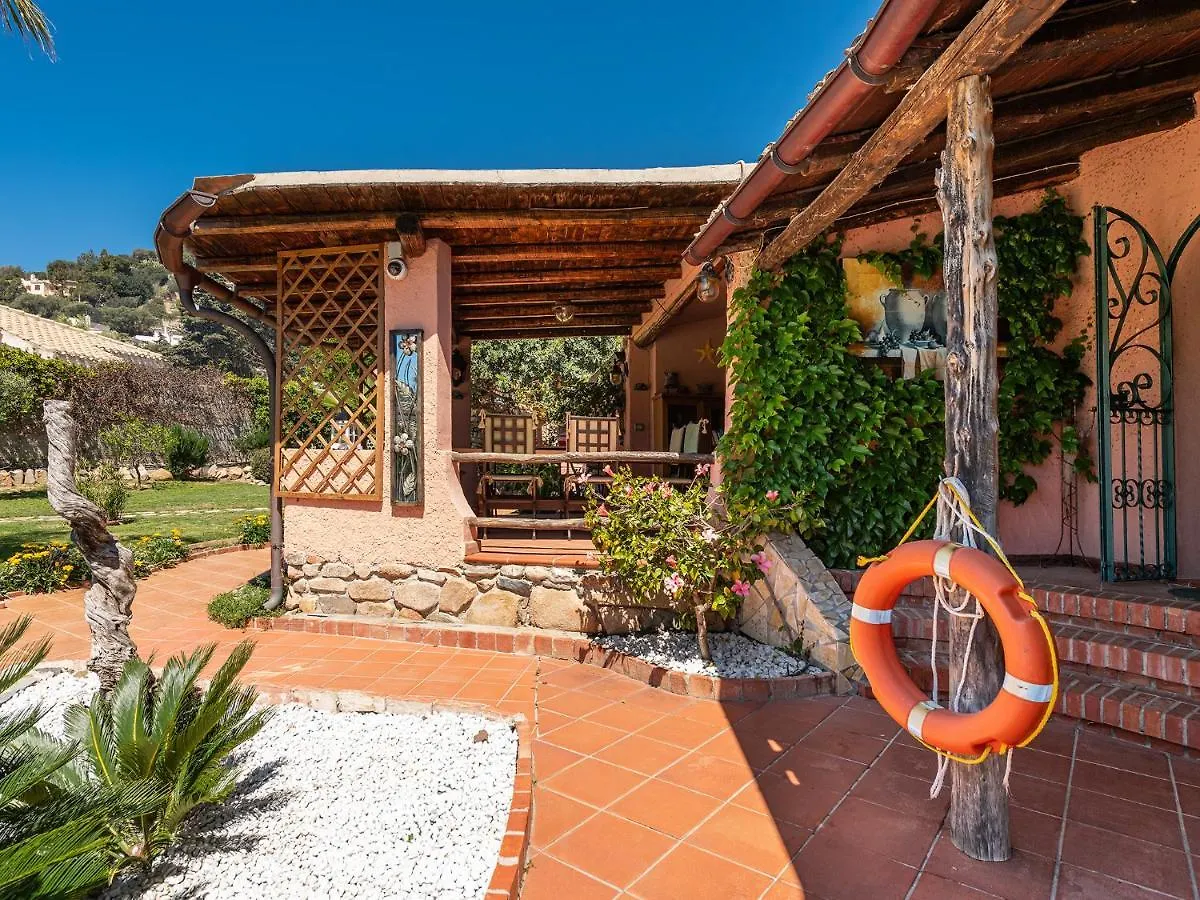 **  Guest House Villa Verde - Short Term Room Rentals Torre delle Stelle Italien
