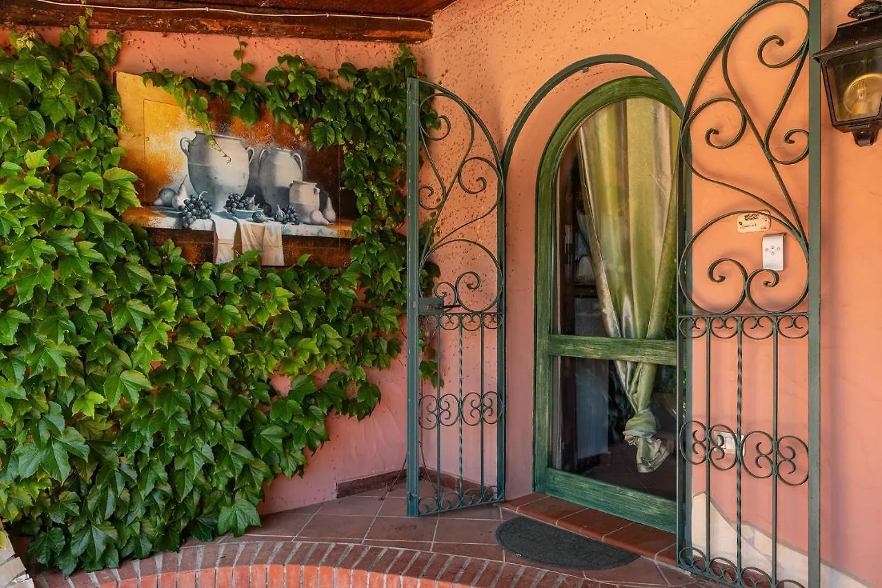 Guest House Villa Verde - Short Term Room Rentals