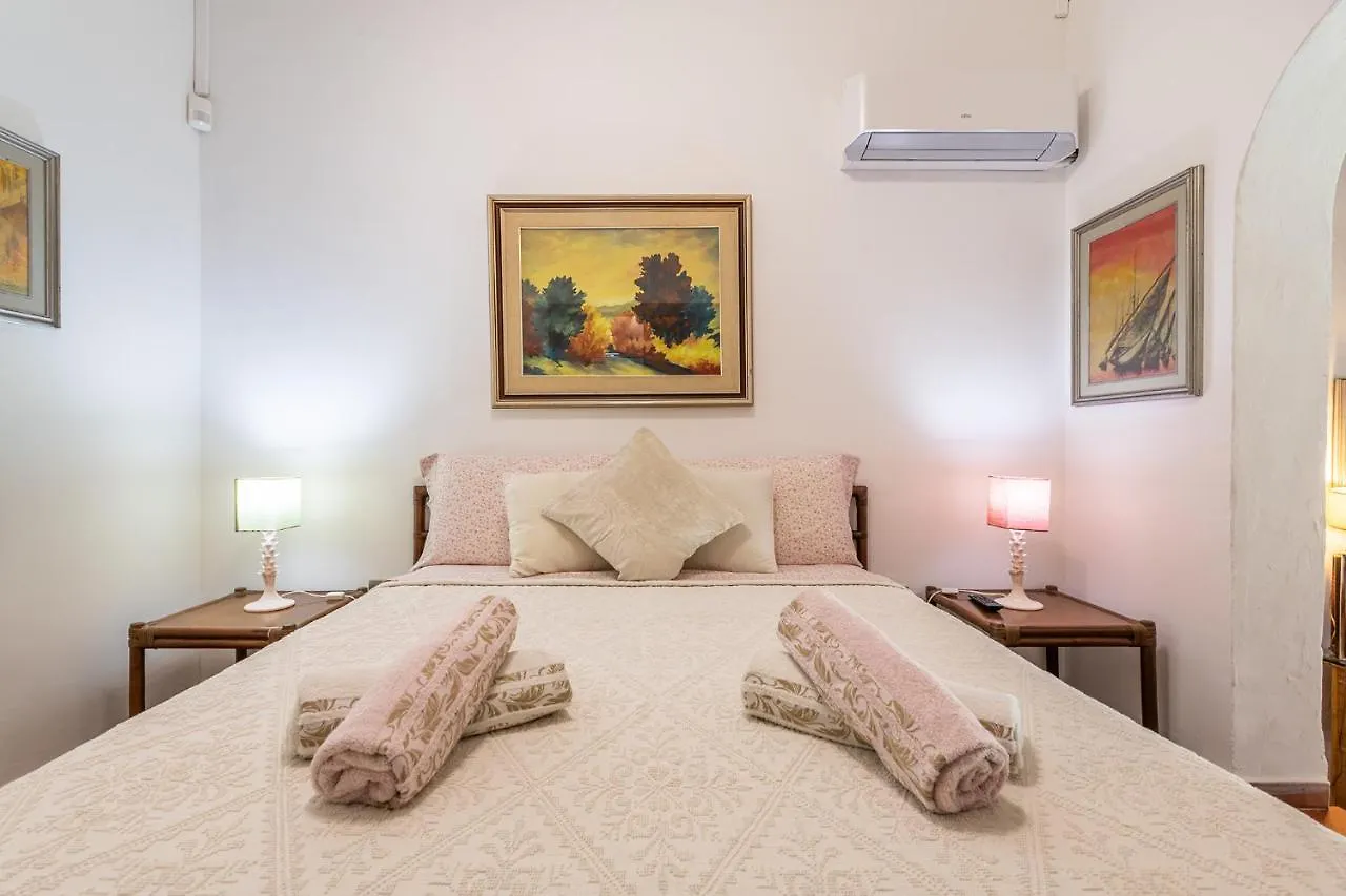 Guest House Villa Verde - Short Term Room Rentals Italy